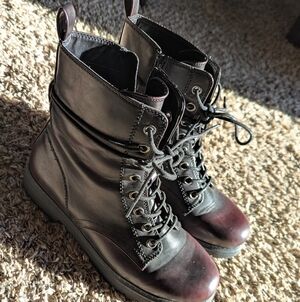 Kohl's Burgandy Combat Boots Women's Size 9